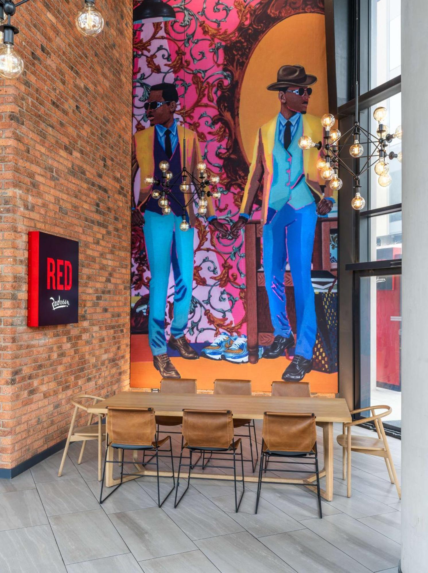 Radisson Red Hotel Johannesburg Rosebank Exterior photo